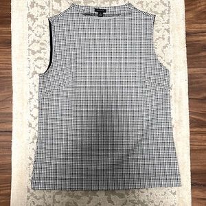 Ann Taylor, Size M, high neck plaid tank top. Great for work.
